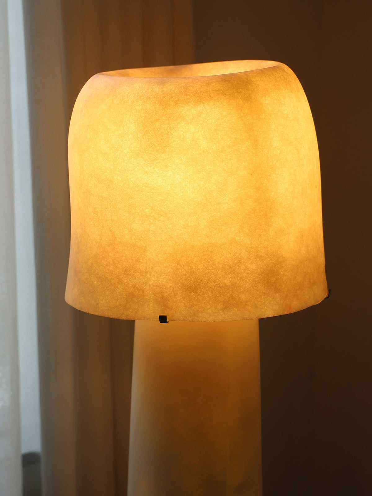 Aerval vloerlamp