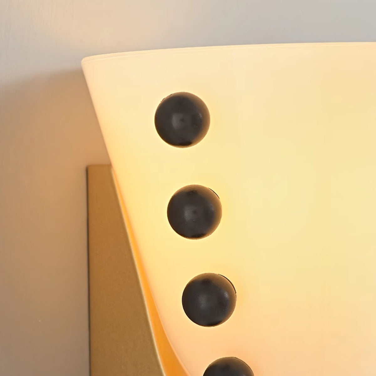 Dominic Minimalistische wandlamp van glas