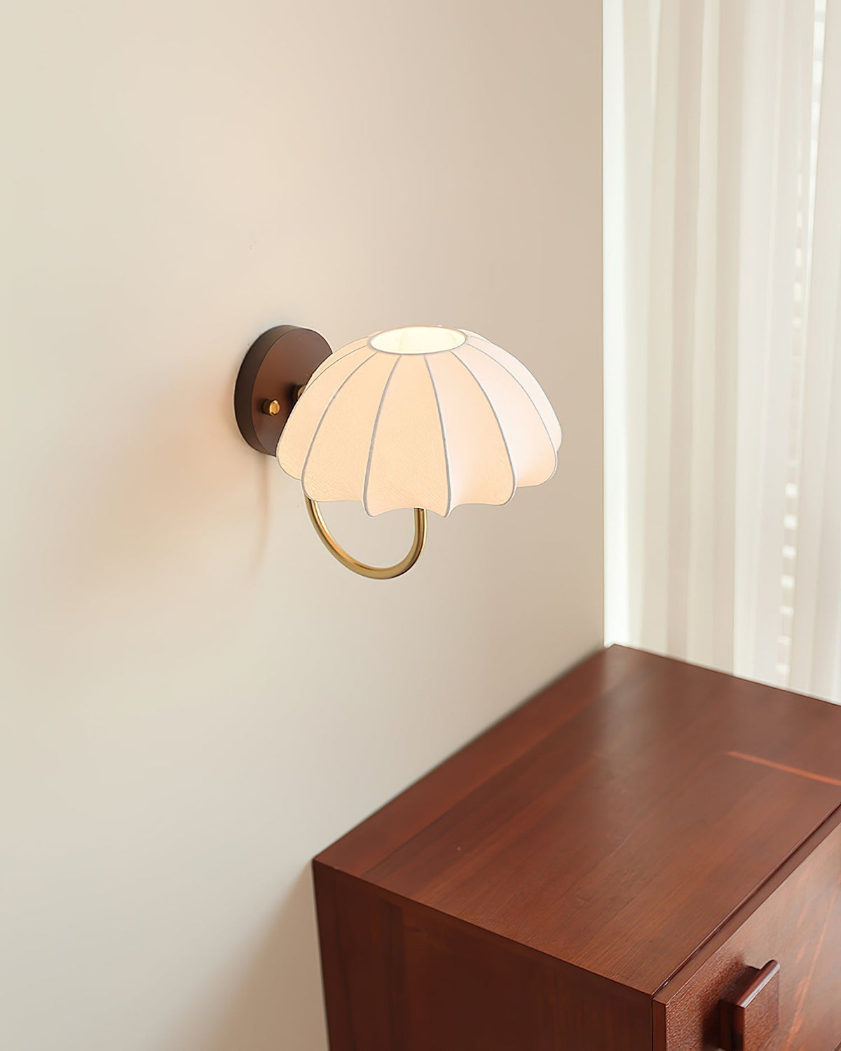 Pearl wandlamp