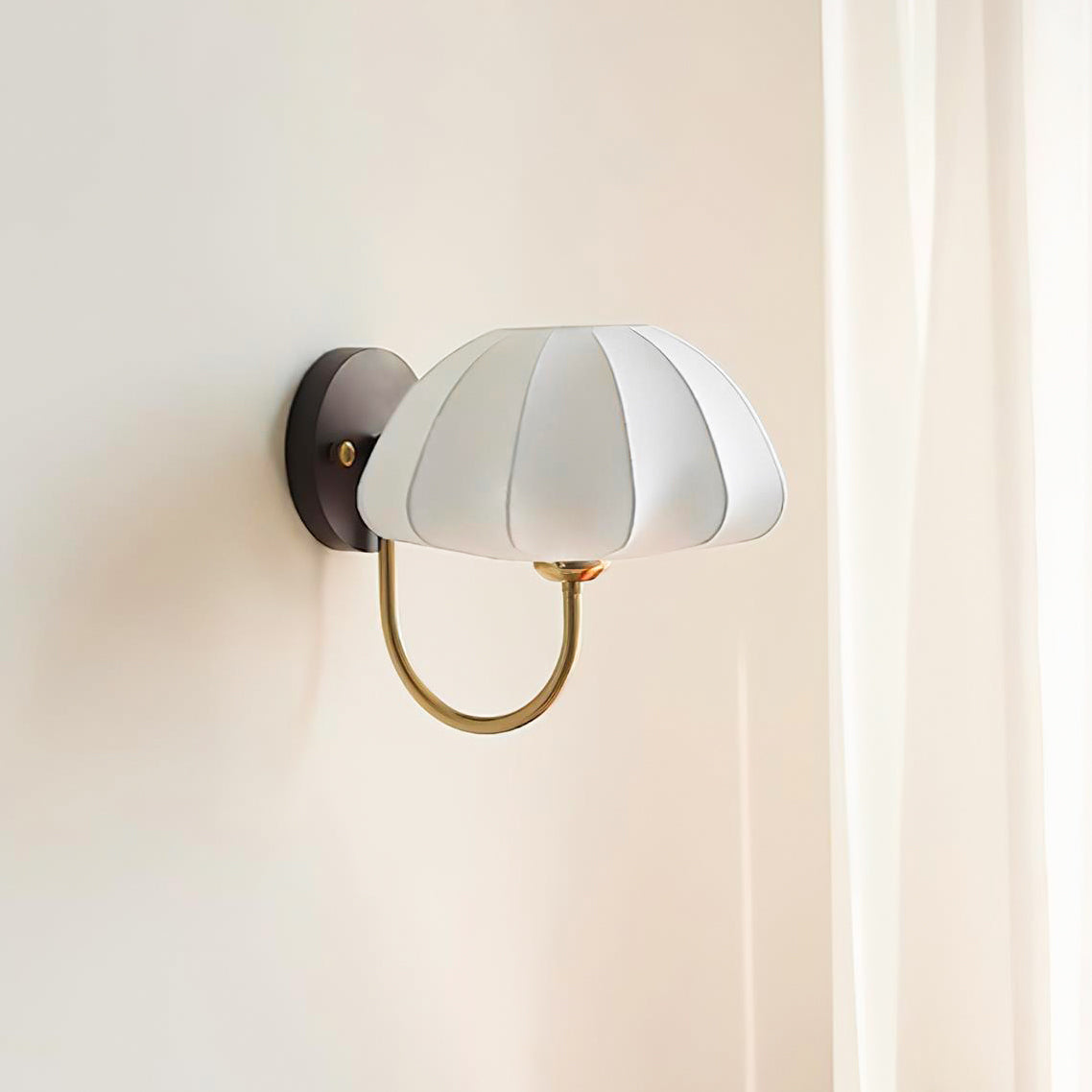 Pearl wandlamp