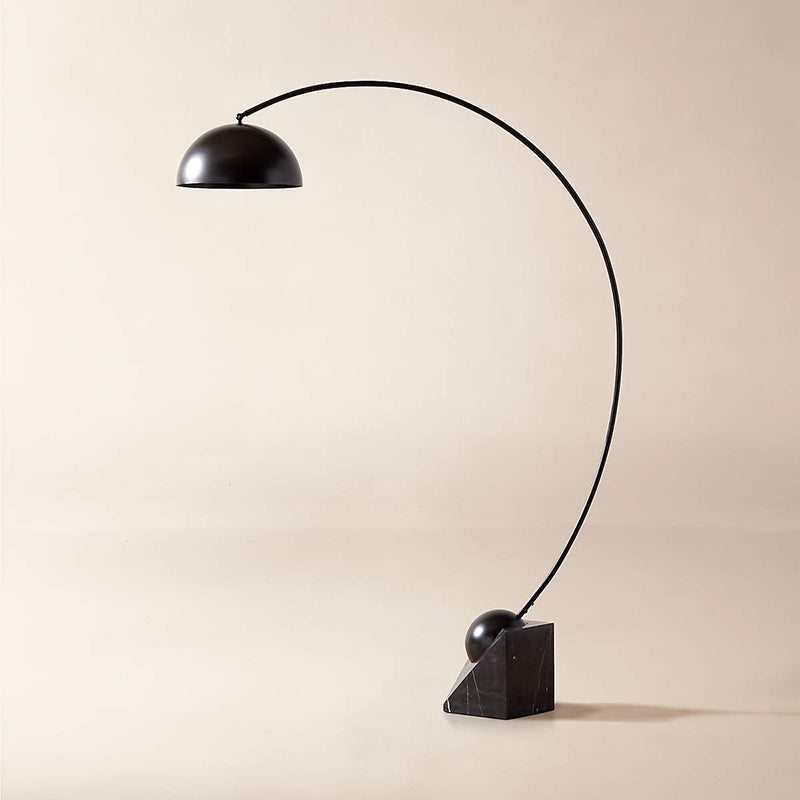 Venus vloerlamp met gebogen arm en halfronde kap