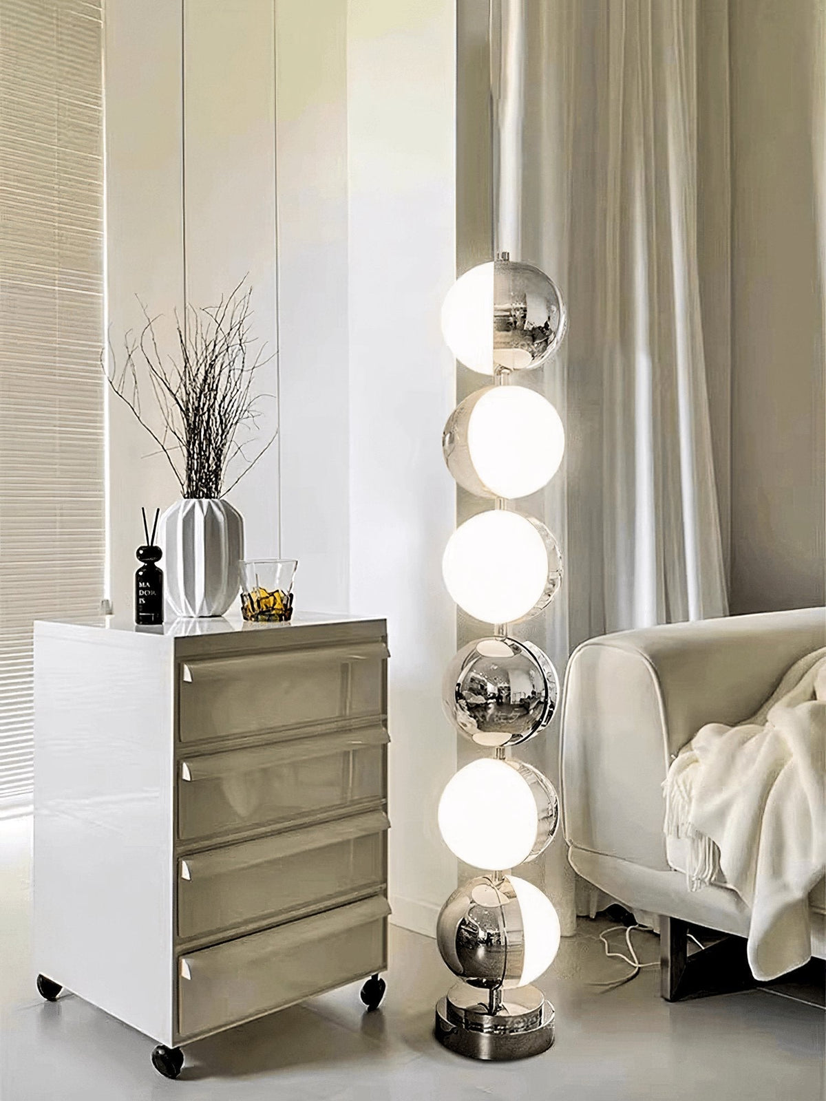 Boen moderne vloerlamp in chrome