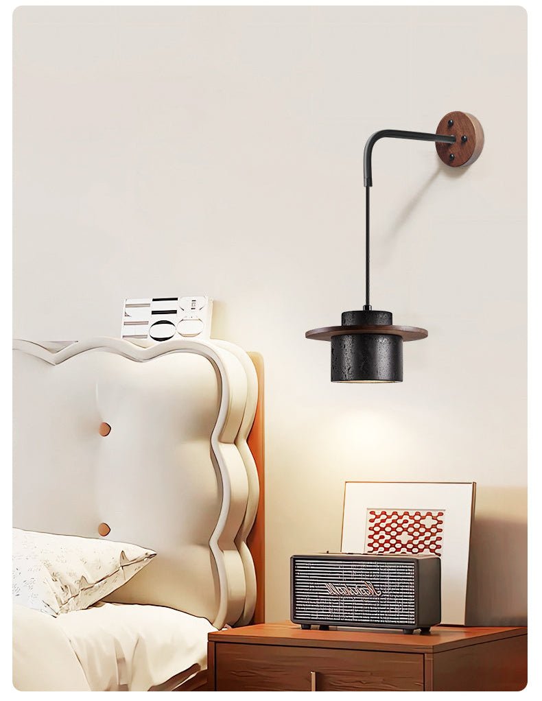 Halyn Moderne wandlamp in zwart travertin met walnoothout