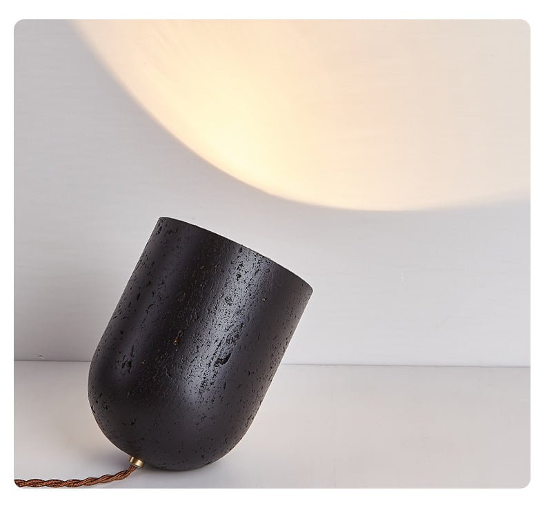 Lumi minimalistisch Zwart travertin tafellamp