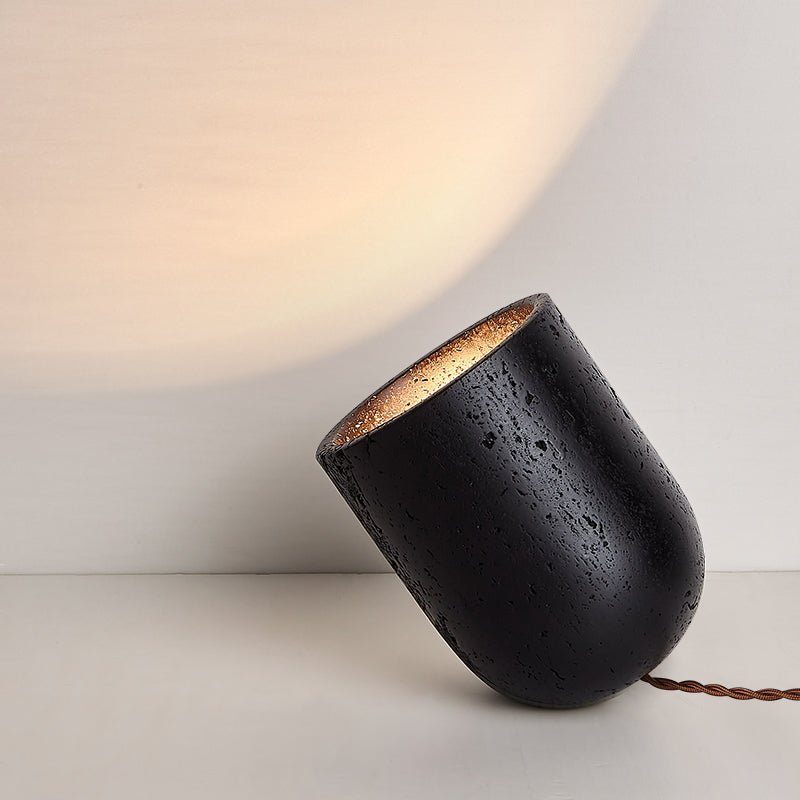 Lumi minimalistisch Zwart travertin tafellamp