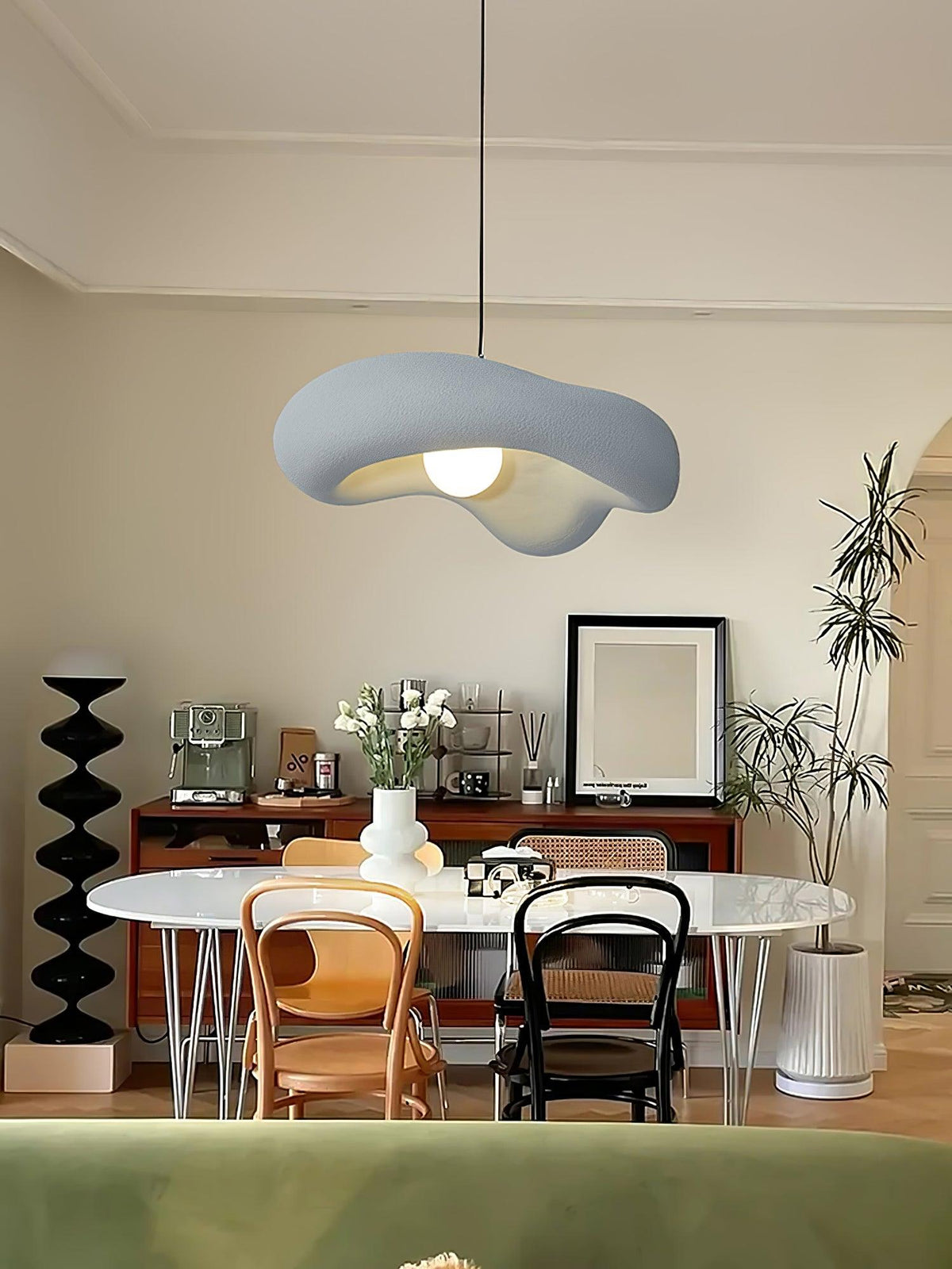 Hanglamp van hars in organische vorm voor moderne interieurs natuurlijk