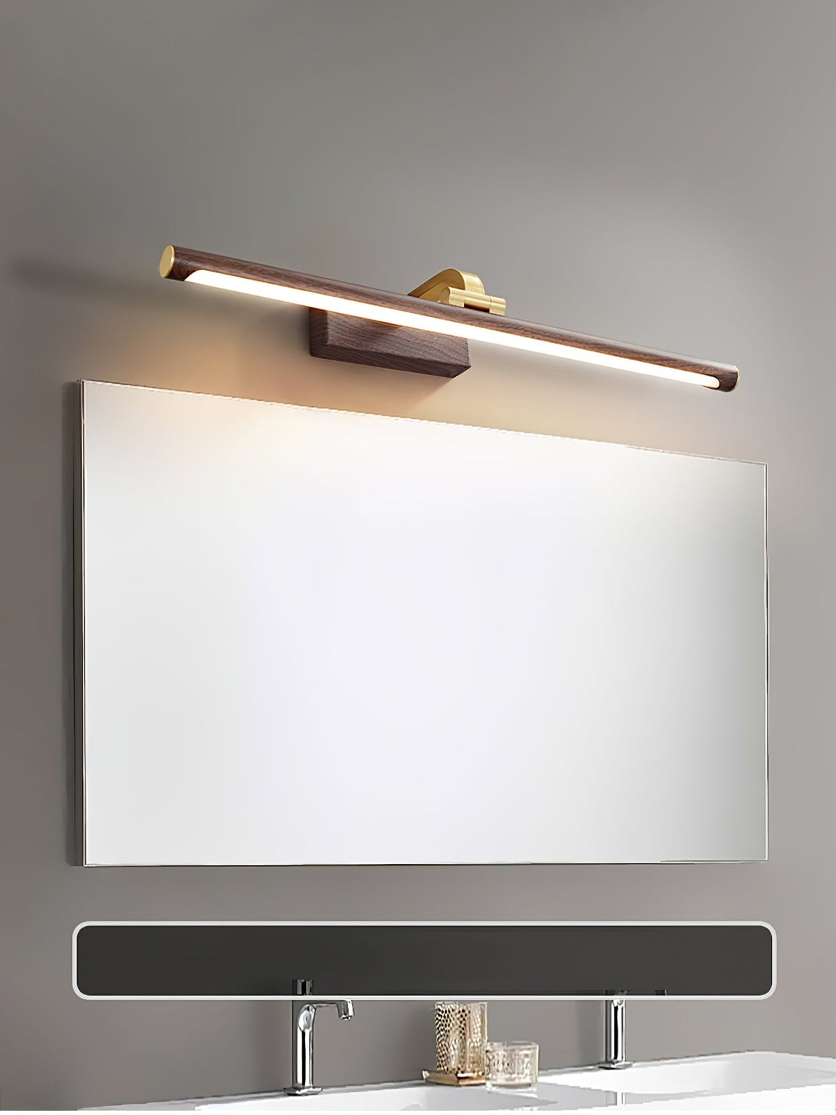 Tevelo wandlamp van messing in minimalistisch ontwerp