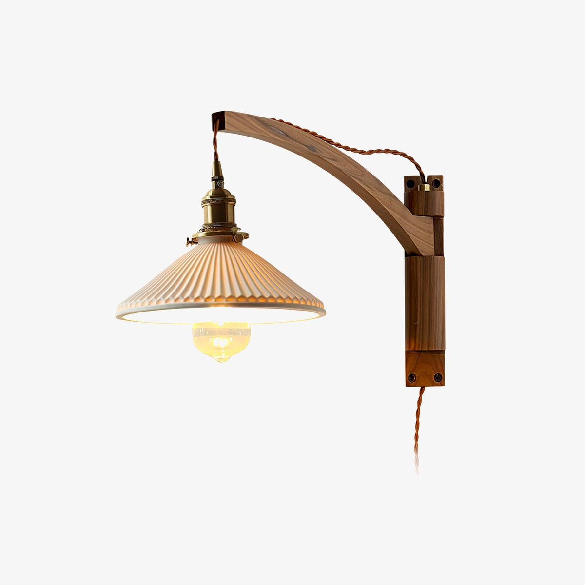 Evin Noordse kunst Swing Arm wandlamp van walnoothout en keramiek