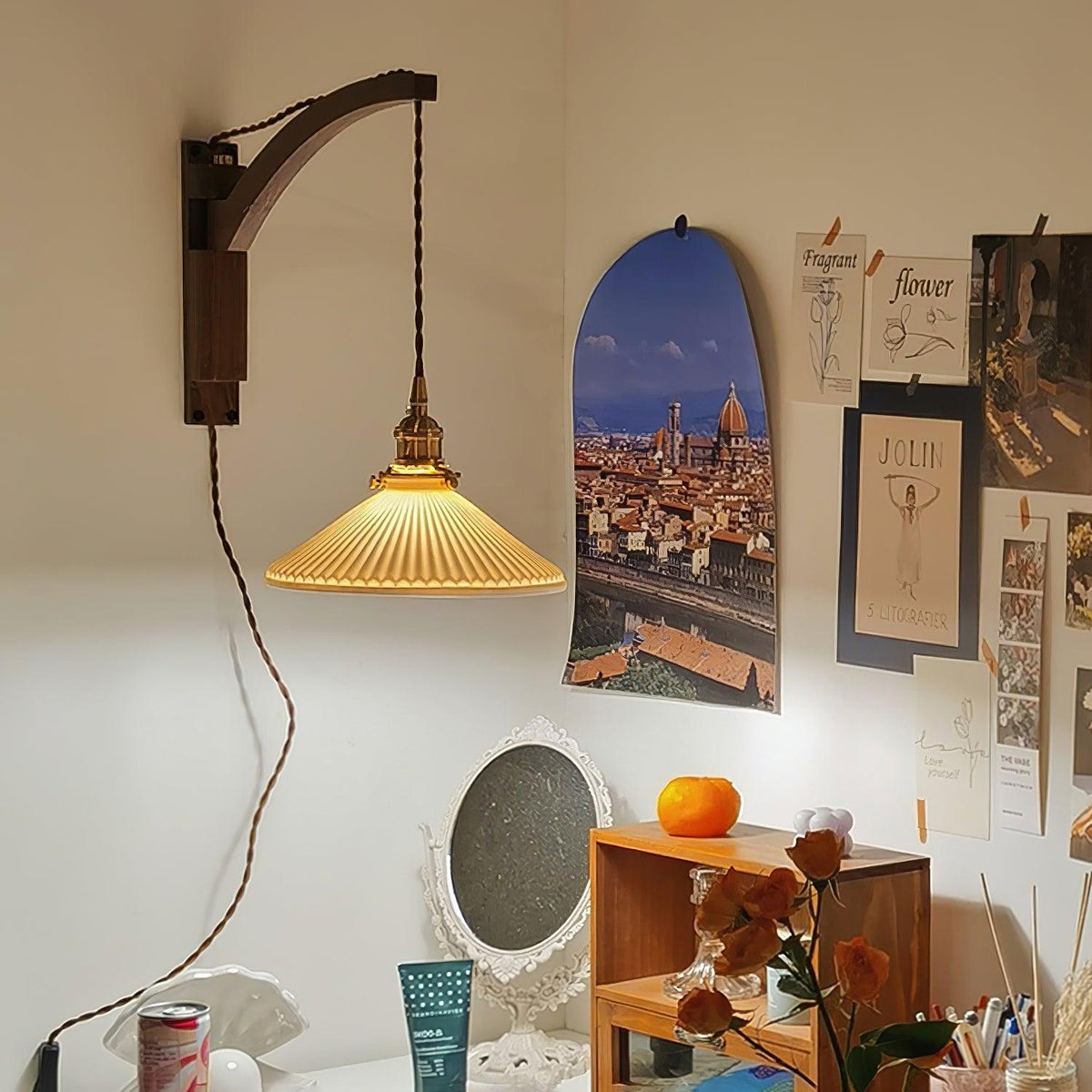 Evin Noordse kunst Swing Arm wandlamp van walnoothout en keramiek