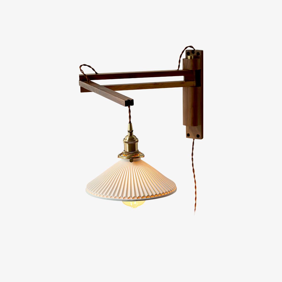 Evin Noordse kunst Swing Arm wandlamp van walnoothout en keramiek