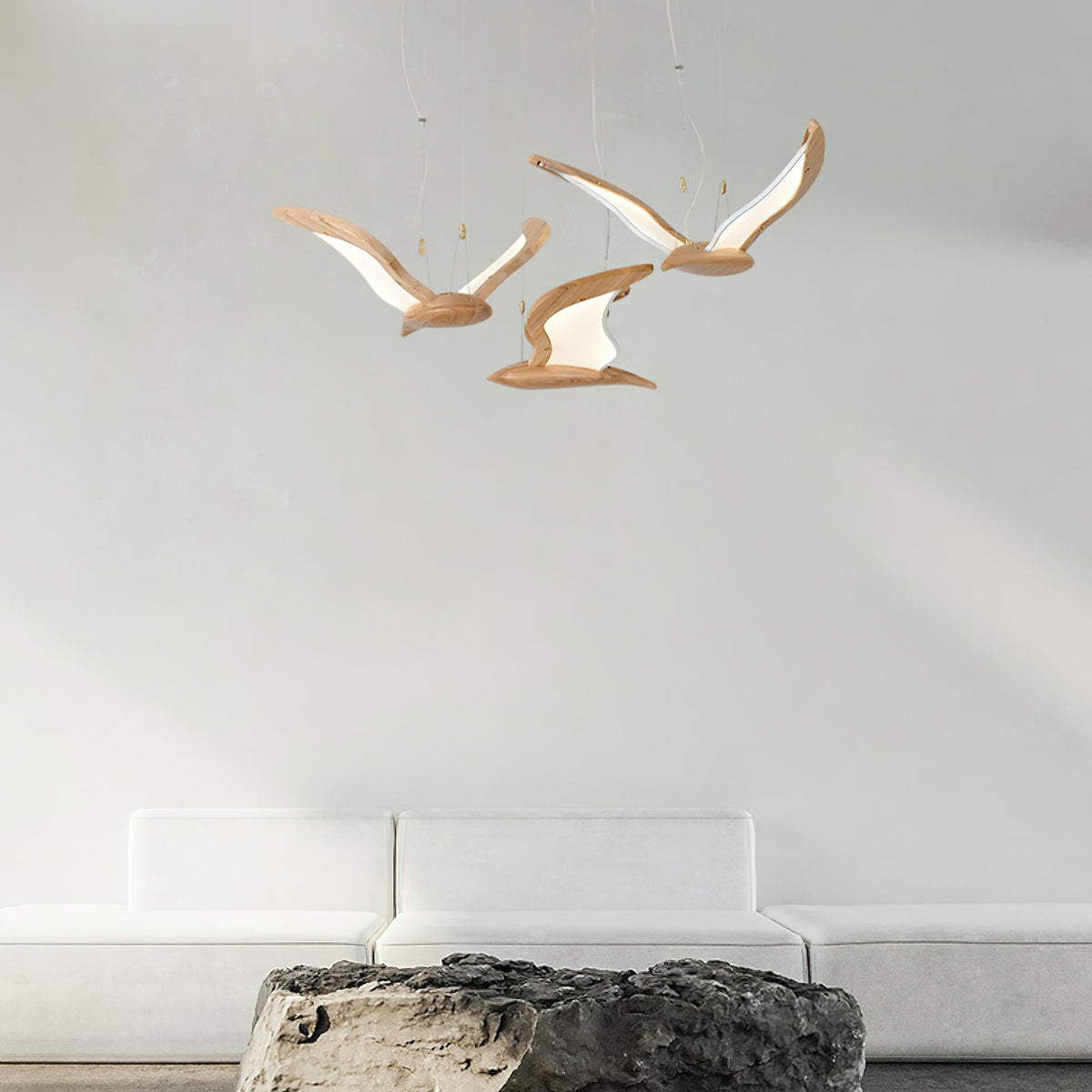 Aldiira Kroonluchter met houten vogelvorm