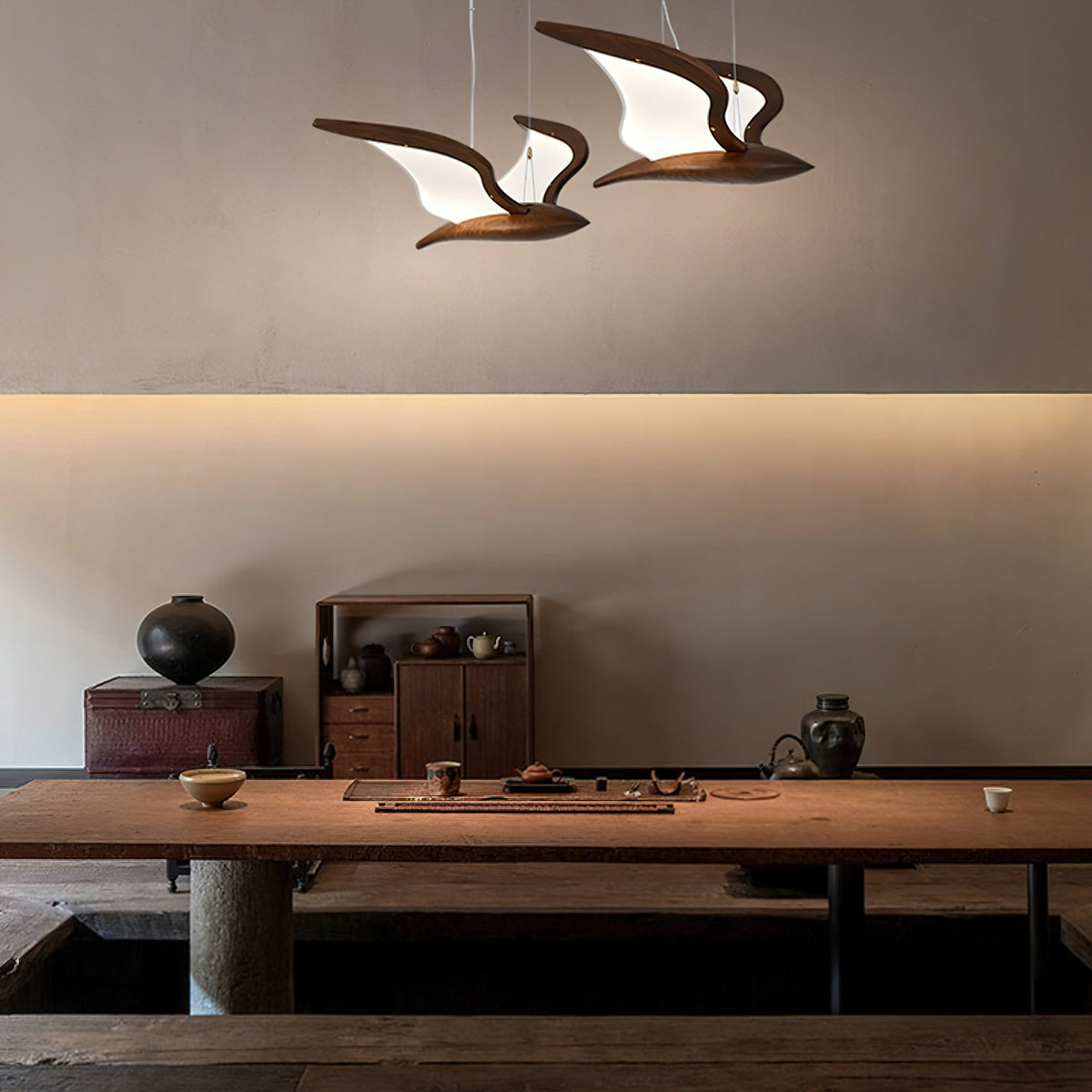 Aldiira Kroonluchter met houten vogelvorm
