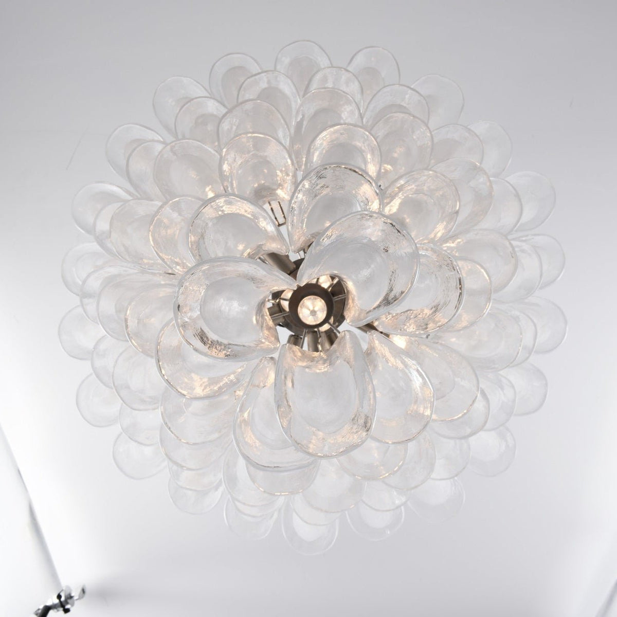 Eirivine kroonluchter wit Cloud glas Petals met bloemblaadjes