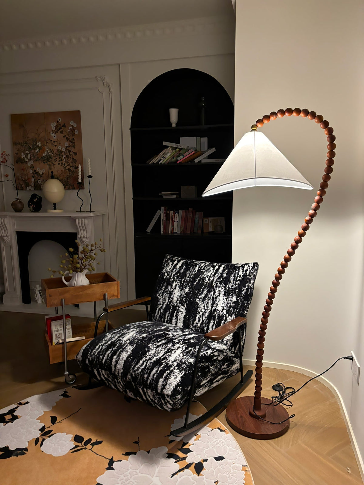 Nadia Moderne vloerlamp van walnoothout
