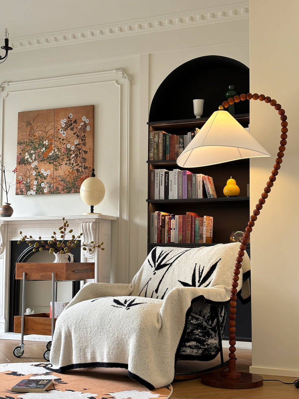 Nadia Moderne vloerlamp van walnoothout