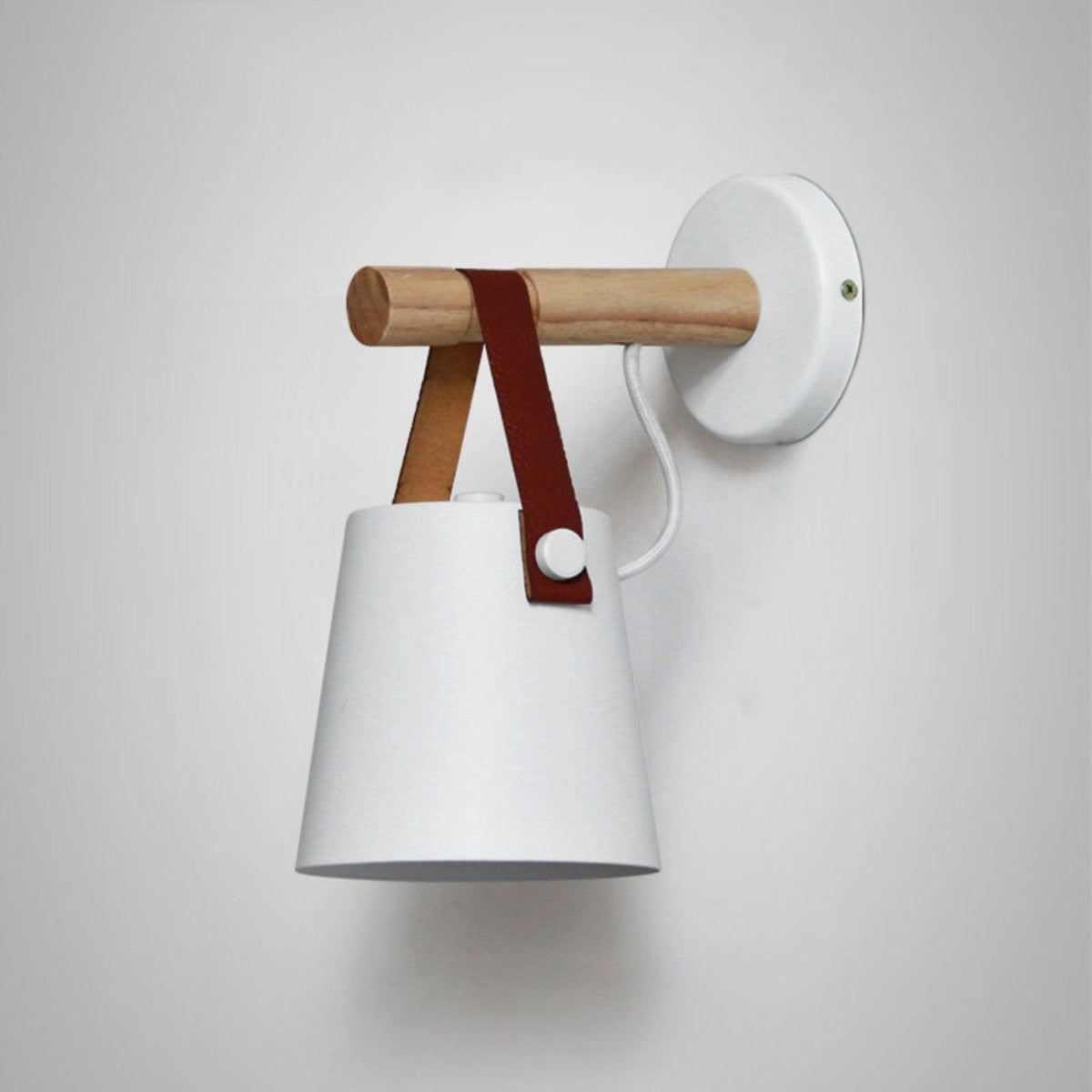 Virixon wandlamp van hout en leer
