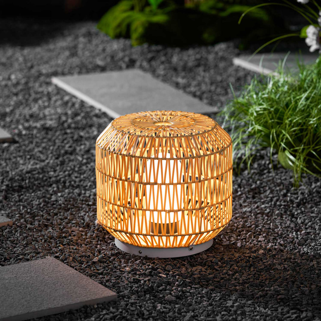 Woven rotan buitenwandlamp