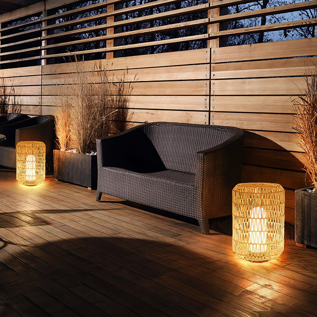 Woven rotan buitenwandlamp