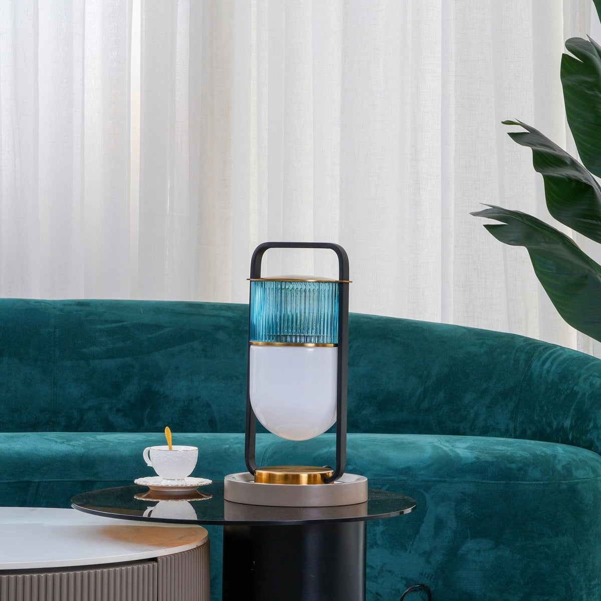Kiorven artistieke tafellamp van glas
