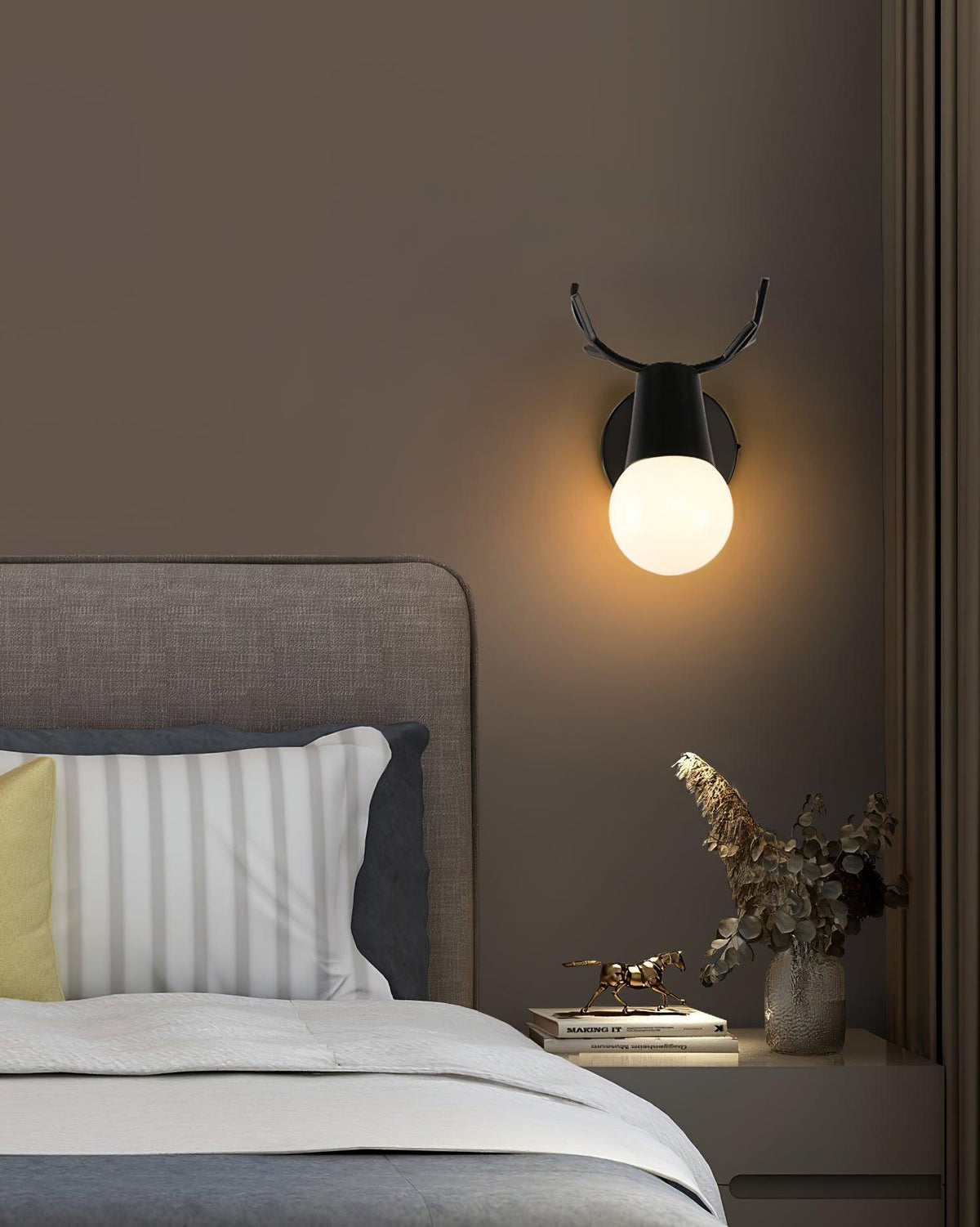 Liveny Speelse wandlamp