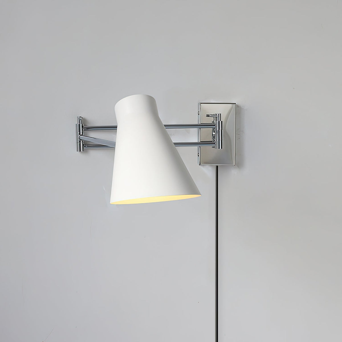 Avenisine wandlamp
