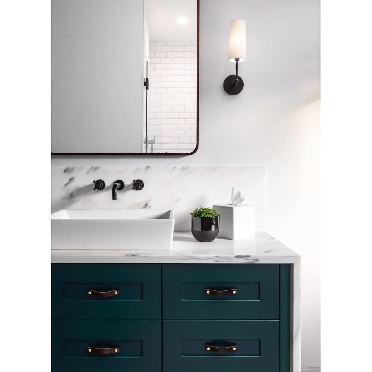 Elaiella wandlamp