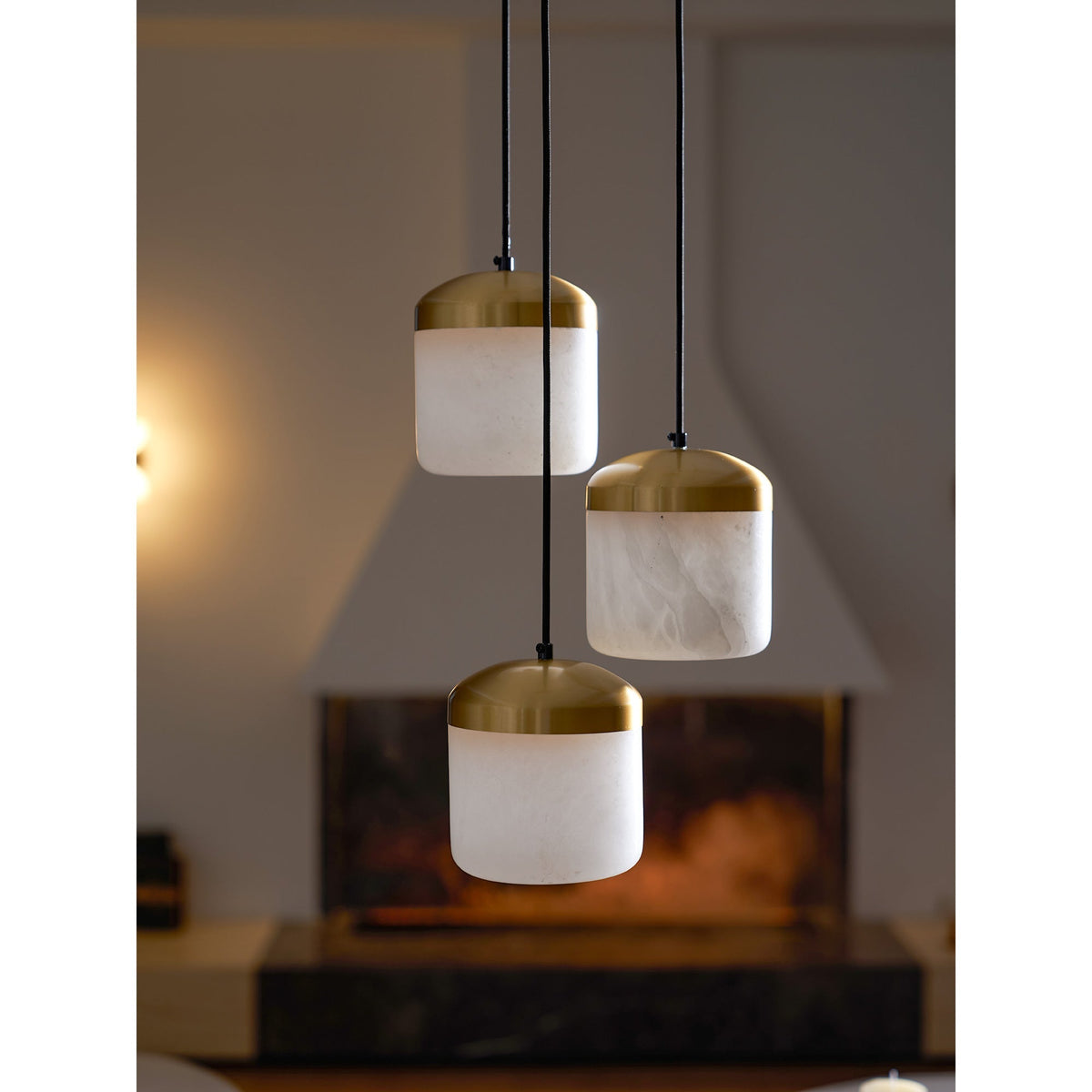 Arquesian hanglamp van albast in
